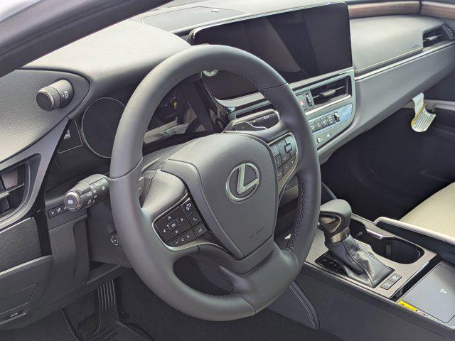 new 2025 Lexus ES 300h car, priced at $48,249