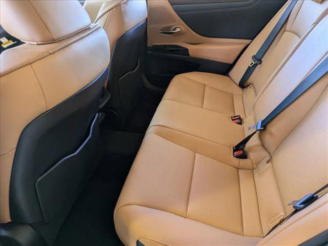 new 2025 Lexus ES 350 car, priced at $47,347