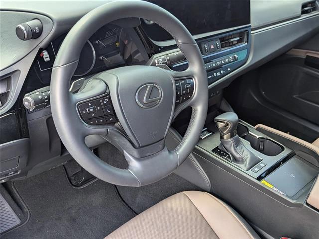 used 2025 Lexus ES 300h car, priced at $45,998
