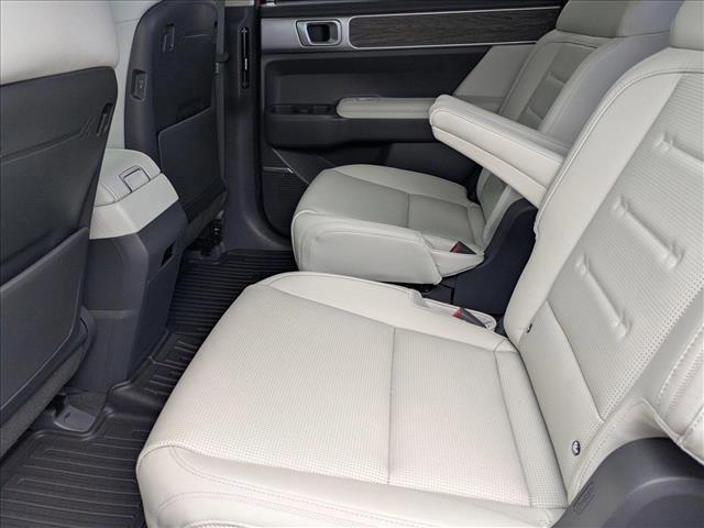 used 2025 Hyundai SANTA FE HEV car, priced at $41,997