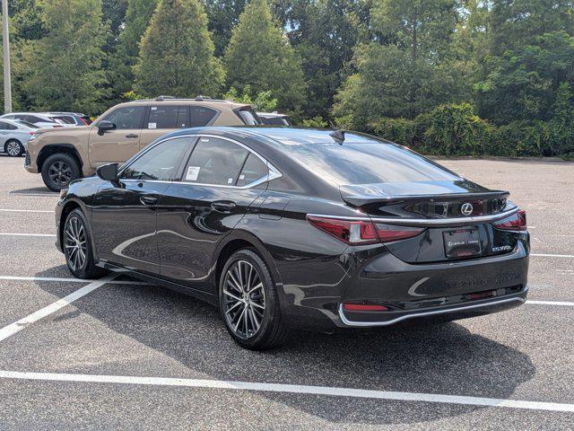 new 2025 Lexus ES 300h car, priced at $48,387