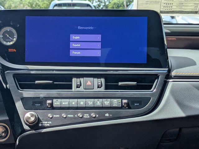 new 2025 Lexus ES 300h car, priced at $48,387