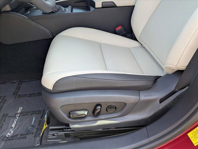 new 2025 Lexus ES 300h car, priced at $48,387