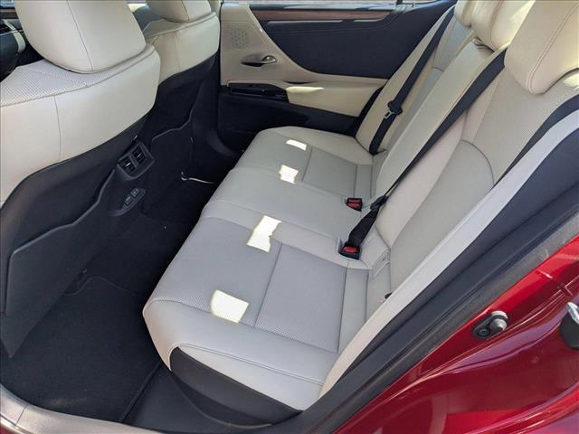 new 2025 Lexus ES 300h car, priced at $48,387