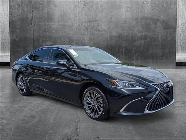 new 2025 Lexus ES 300h car, priced at $51,539