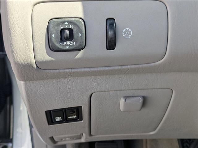 used 2004 Lexus ES 330 car, priced at $9,498