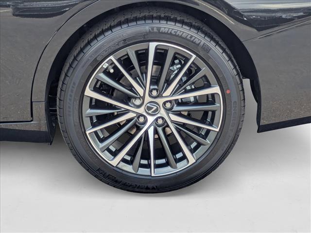 new 2025 Lexus ES 300h car, priced at $48,355