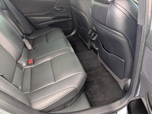 used 2022 Lexus ES 300h car, priced at $41,955