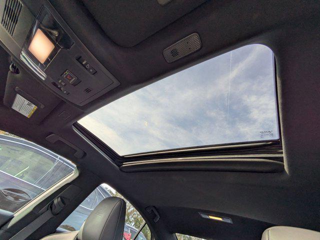 used 2022 Lexus ES 300h car, priced at $37,956