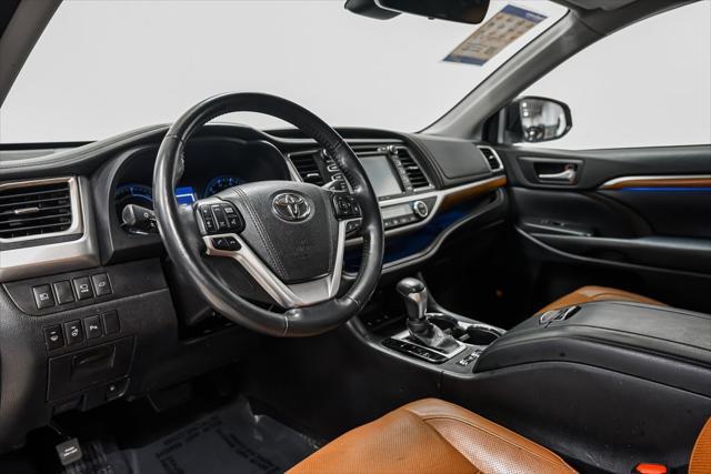 used 2017 Toyota Highlander Hybrid car, priced at $26,446