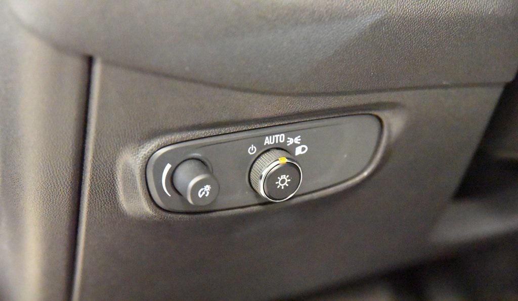 used 2024 Chevrolet Equinox car, priced at $22,380