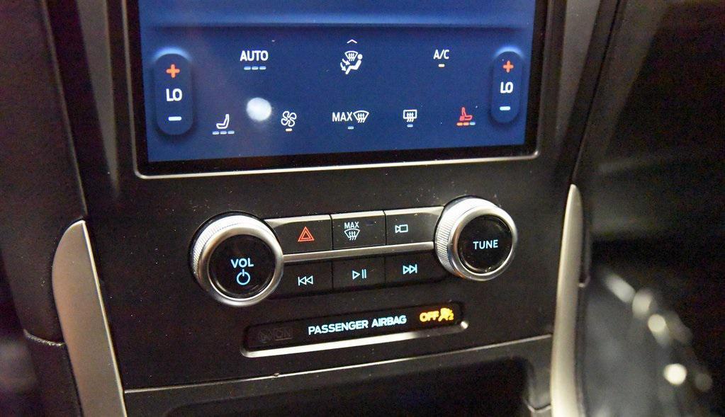 used 2024 Ford Edge car, priced at $24,400