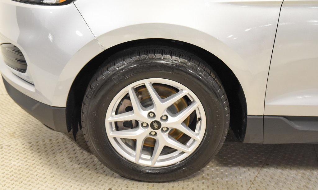 used 2024 Ford Edge car, priced at $24,400