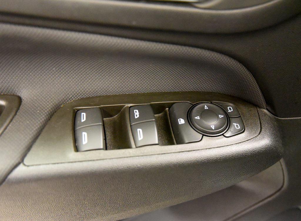 used 2023 Chevrolet Equinox car, priced at $25,290