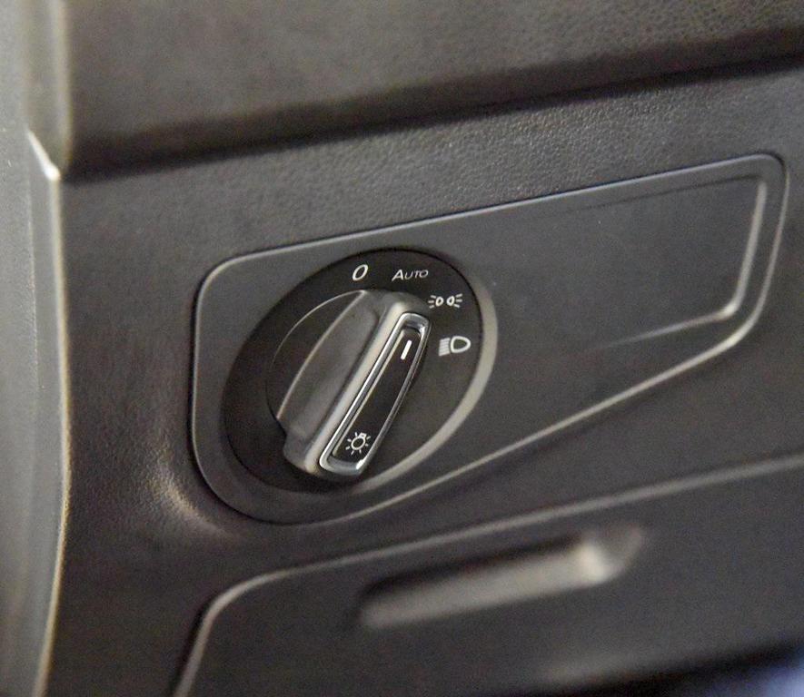 used 2022 Volkswagen Tiguan car, priced at $19,999