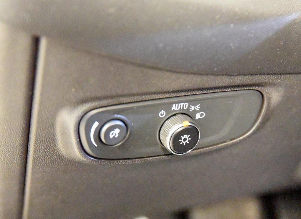 used 2019 Chevrolet Equinox car, priced at $18,250