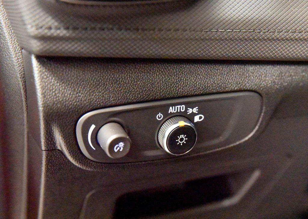 used 2026 Chevrolet TrailBlazer car, priced at $24,295