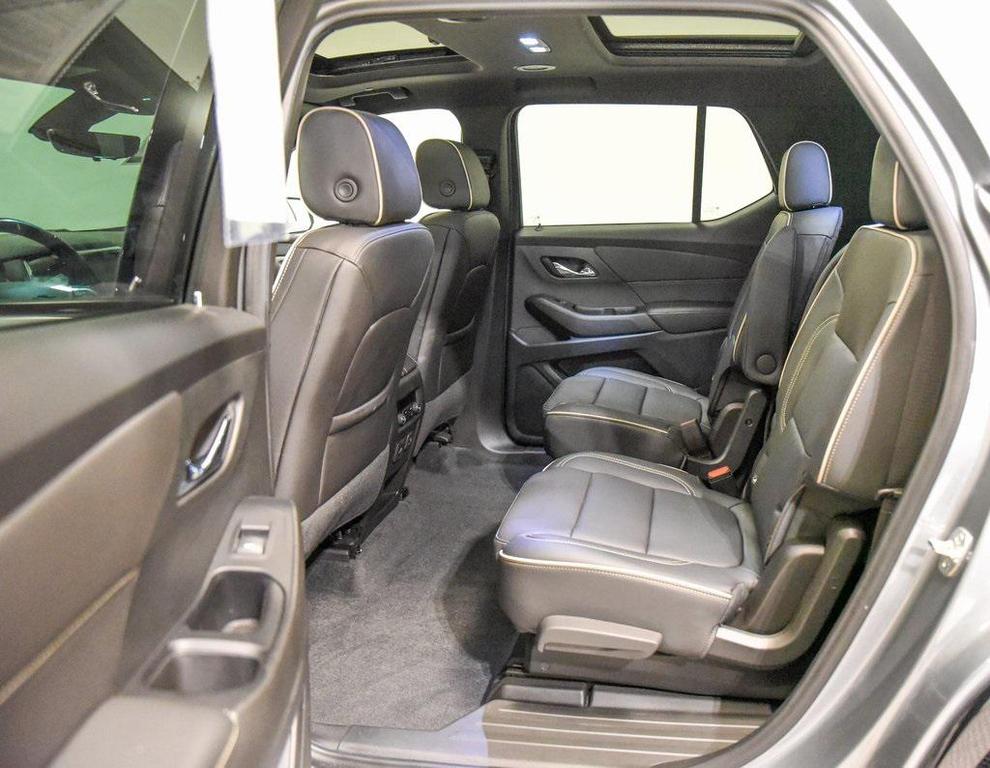 used 2023 Chevrolet Traverse car, priced at $34,499