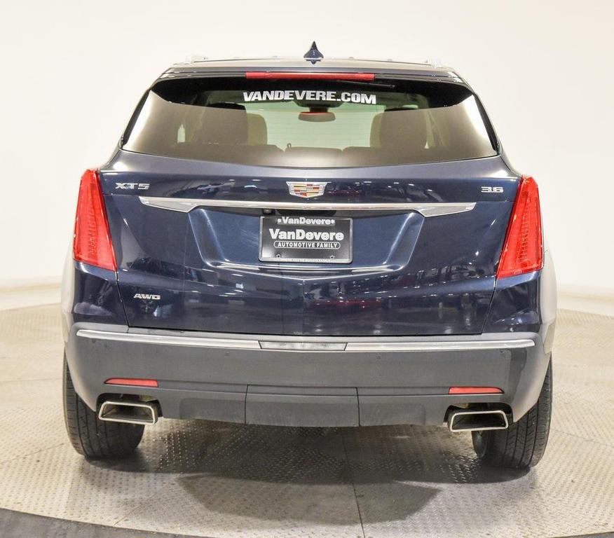 used 2017 Cadillac XT5 car, priced at $15,500