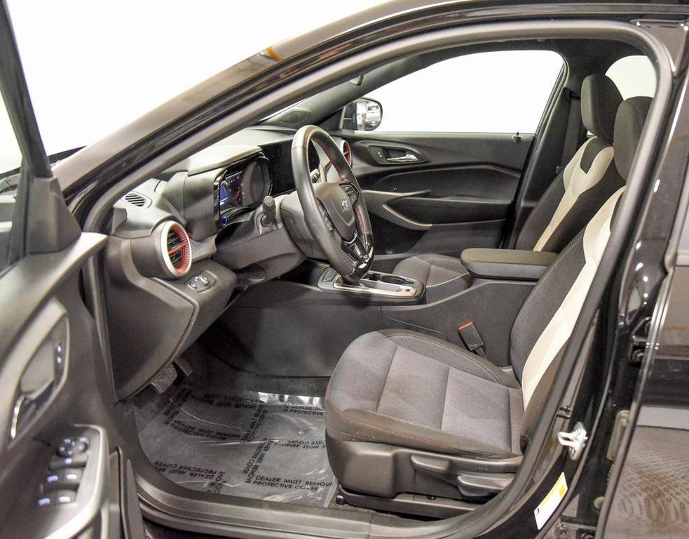 used 2025 Chevrolet Trax car, priced at $21,965