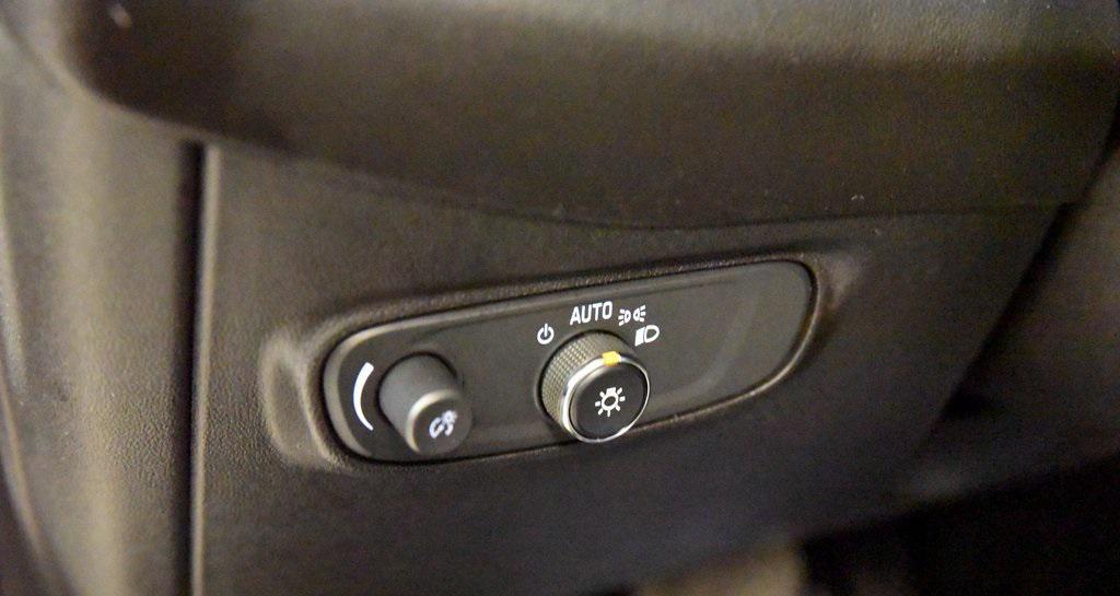 used 2020 Chevrolet Equinox car, priced at $16,975