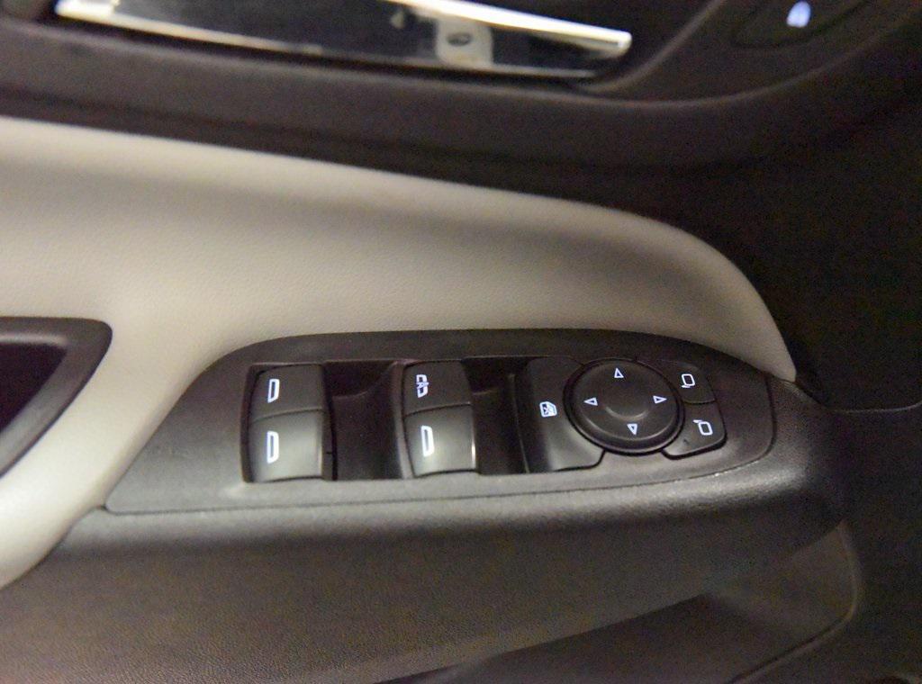 used 2020 Chevrolet Equinox car, priced at $16,975