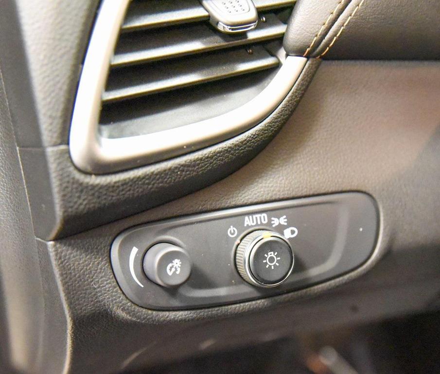 used 2020 Chevrolet Trax car, priced at $14,895