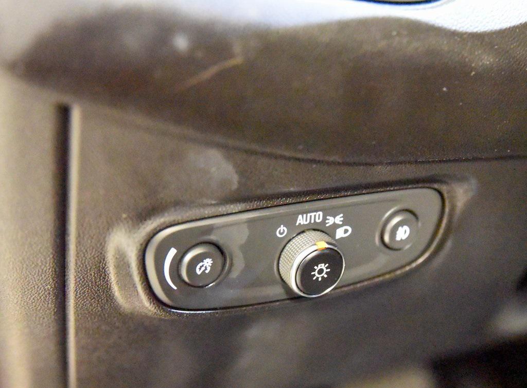 used 2020 Chevrolet Equinox car, priced at $18,000