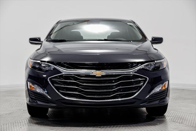 new 2025 Chevrolet Malibu car, priced at $28,583