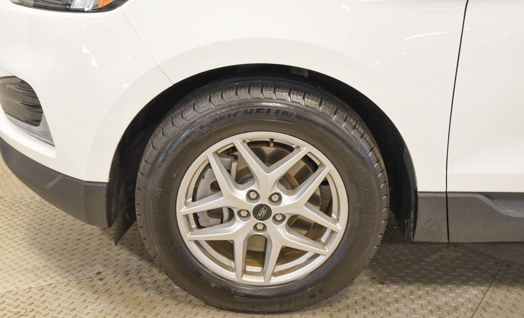 used 2024 Ford Edge car, priced at $23,000