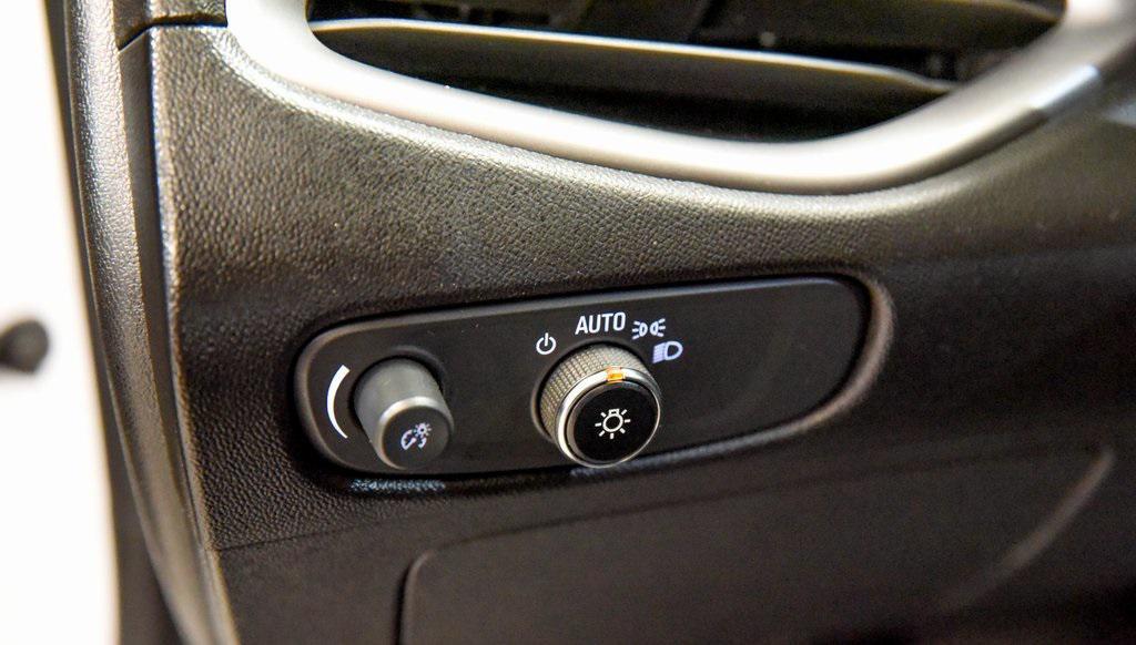 used 2024 Chevrolet Malibu car, priced at $20,785