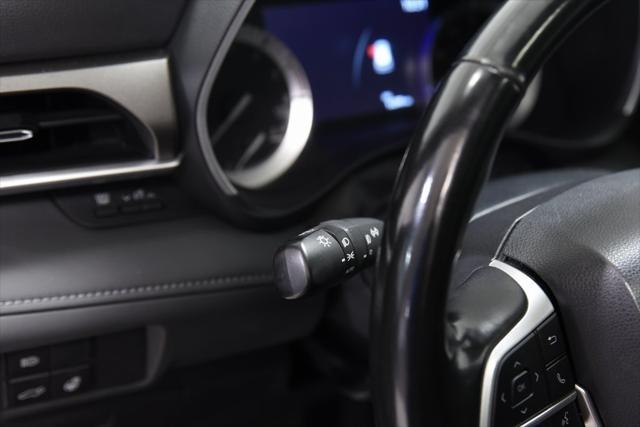 used 2022 Toyota Highlander car, priced at $36,995