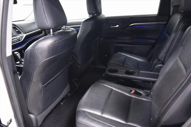 used 2014 Toyota Highlander car, priced at $19,995