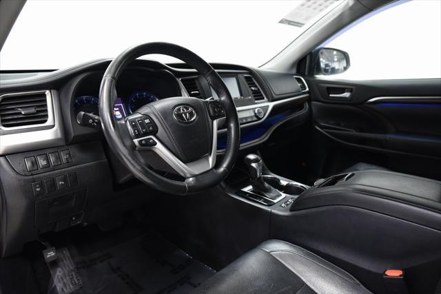 used 2014 Toyota Highlander car, priced at $19,995