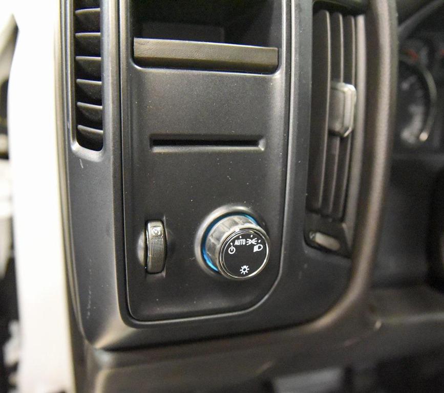 used 2018 GMC Sierra 1500 car, priced at $19,399