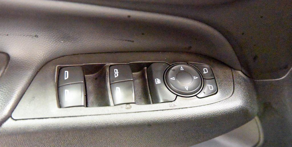 used 2022 Chevrolet Equinox car, priced at $18,290