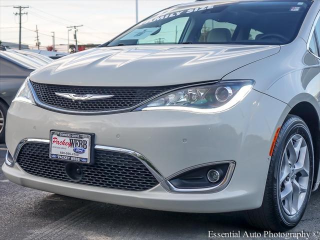 used 2017 Chrysler Pacifica car, priced at $25,500