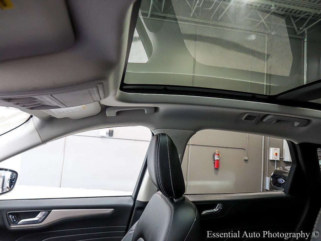 used 2022 Ford Escape car, priced at $27,133