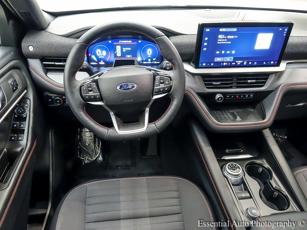used 2025 Ford Explorer car, priced at $45,487