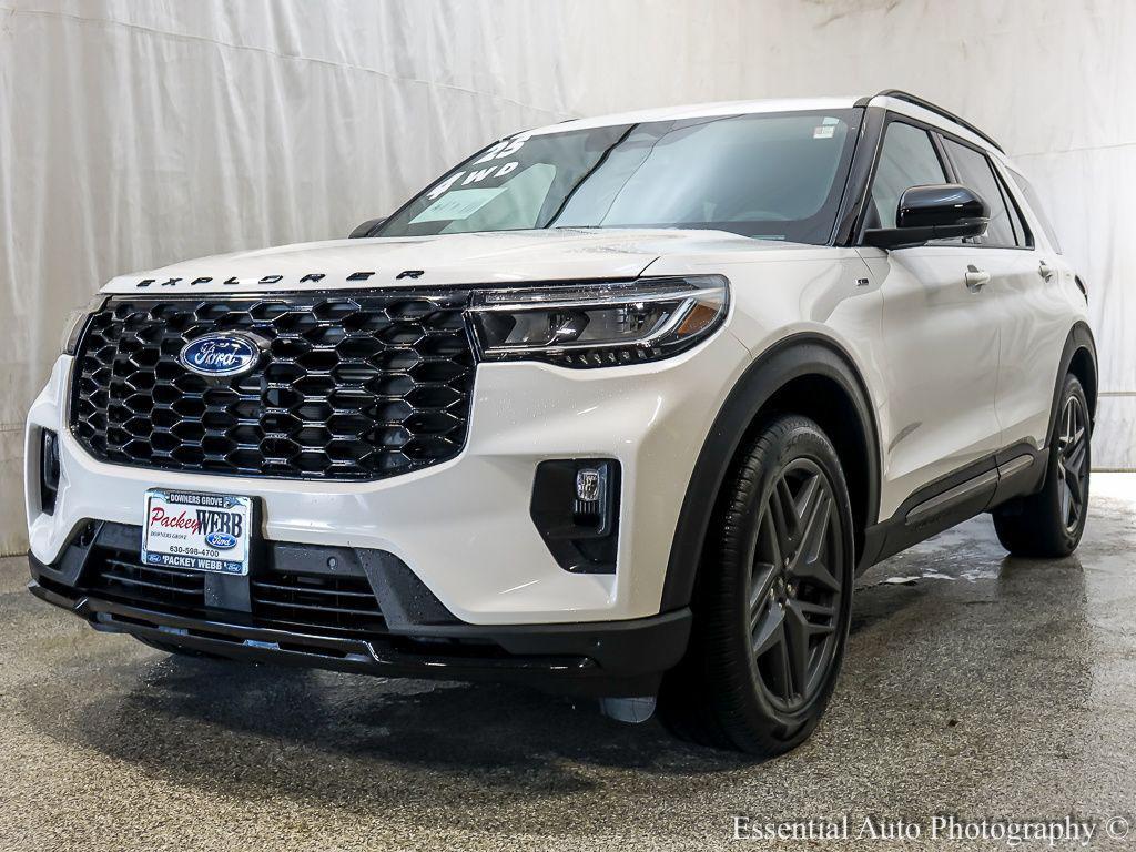 used 2025 Ford Explorer car, priced at $45,487