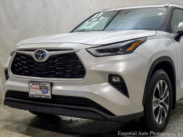 used 2022 Toyota Highlander car, priced at $38,972