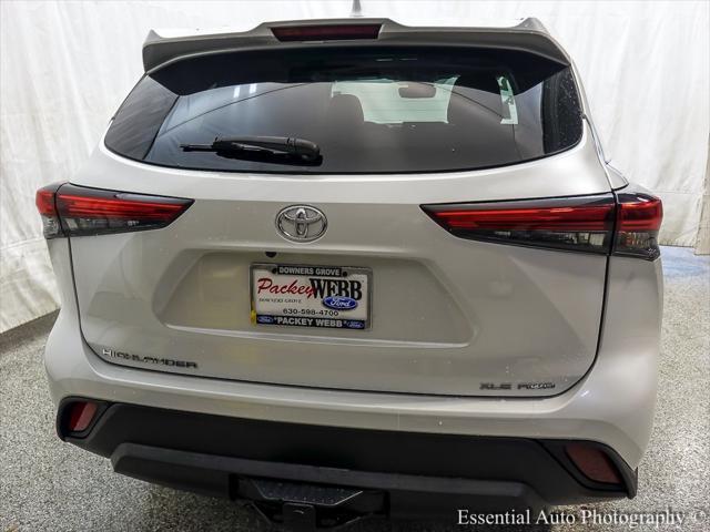 used 2022 Toyota Highlander car, priced at $38,972