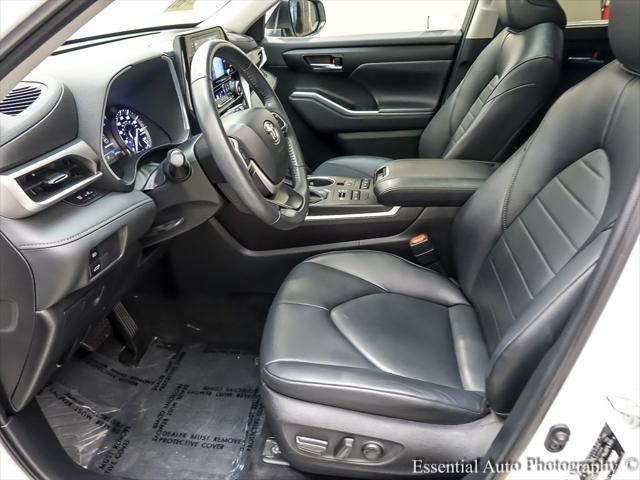 used 2022 Toyota Highlander car, priced at $38,972