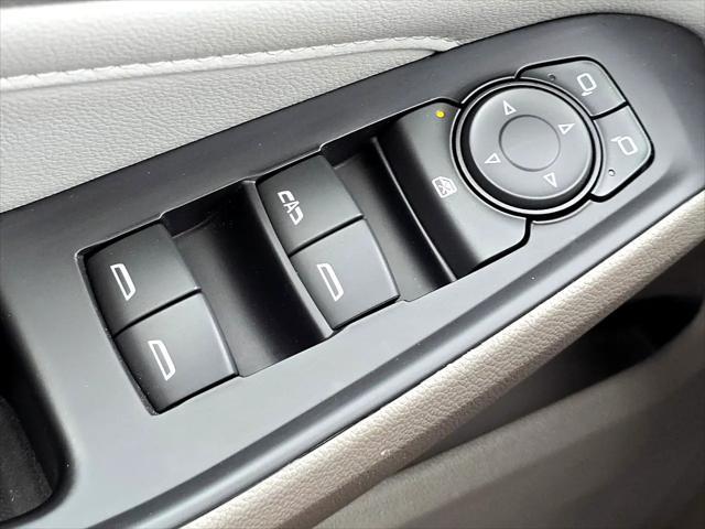 used 2020 Chevrolet Traverse car, priced at $25,990