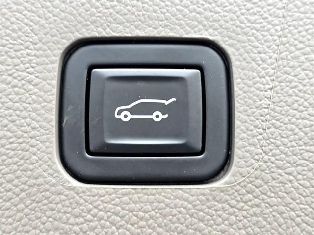 used 2020 Chevrolet Traverse car, priced at $25,990
