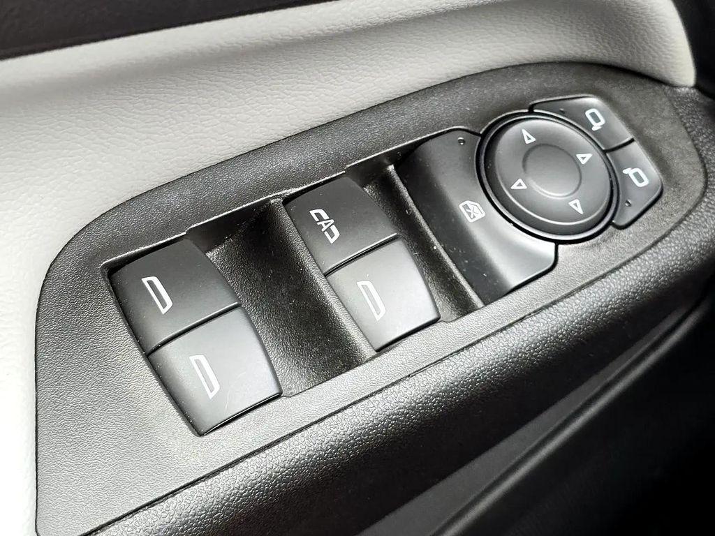 used 2022 Chevrolet Equinox car, priced at $17,990