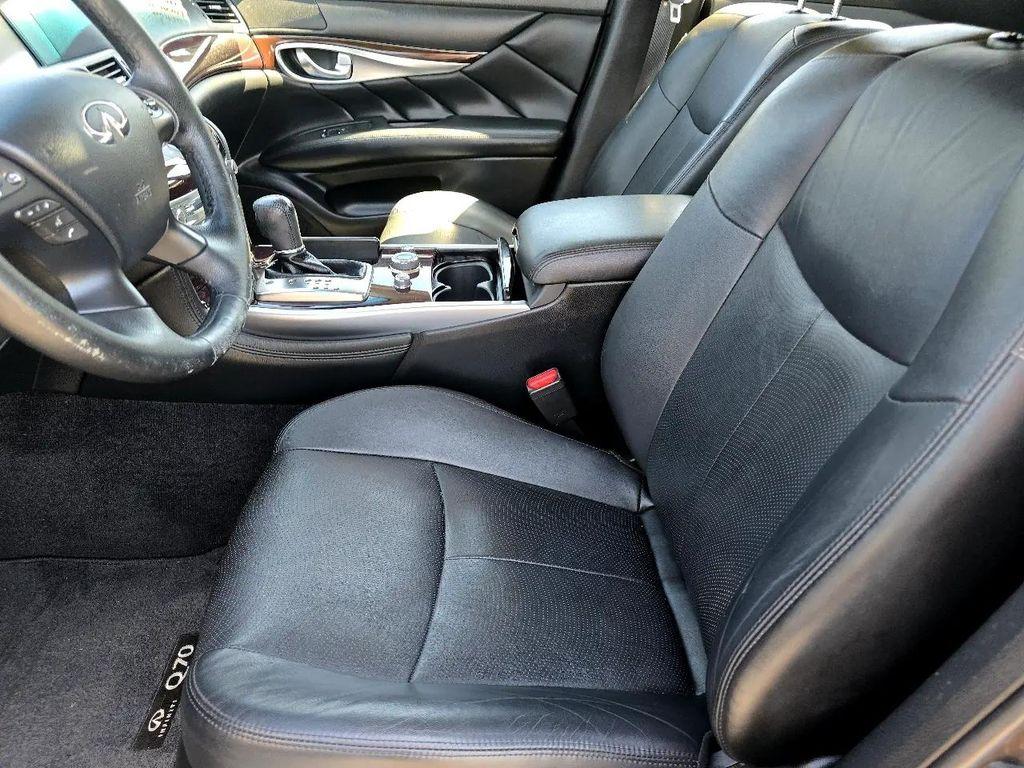 used 2019 INFINITI Q70 car, priced at $17,990