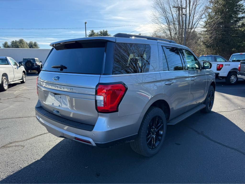 new 2024 Ford Expedition car, priced at $72,450