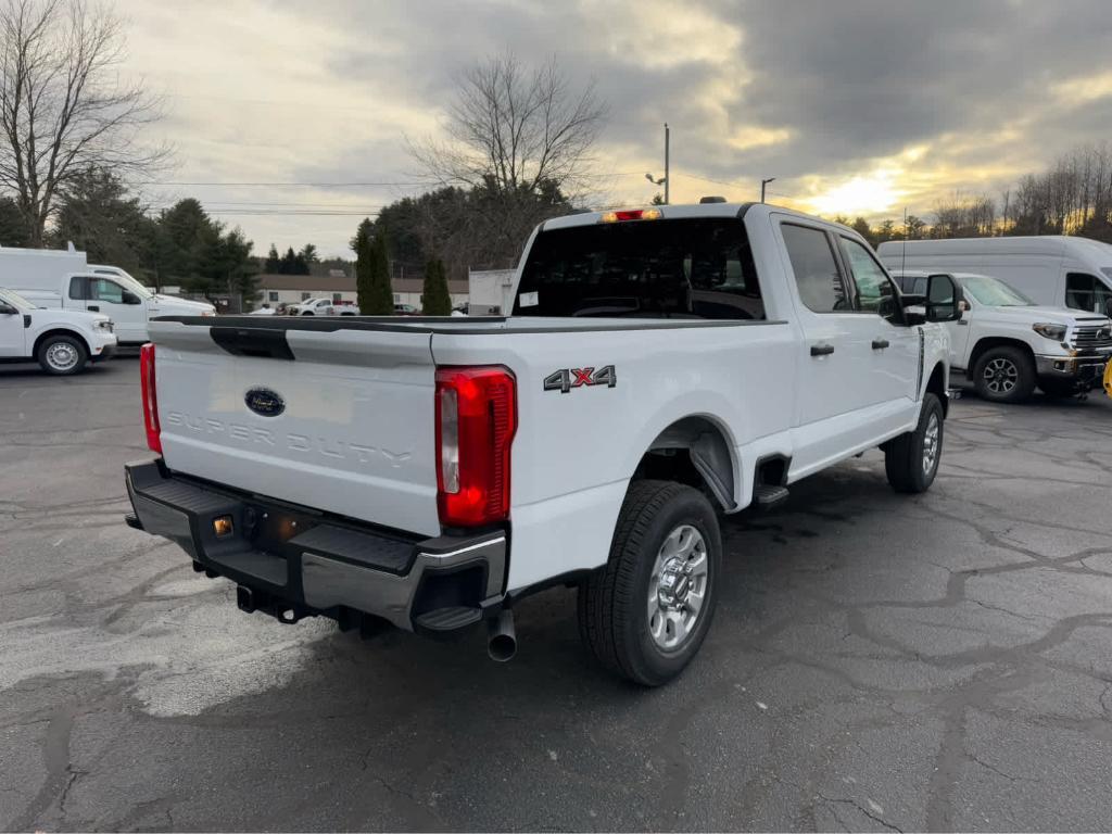 new 2024 Ford F-250 car, priced at $58,640