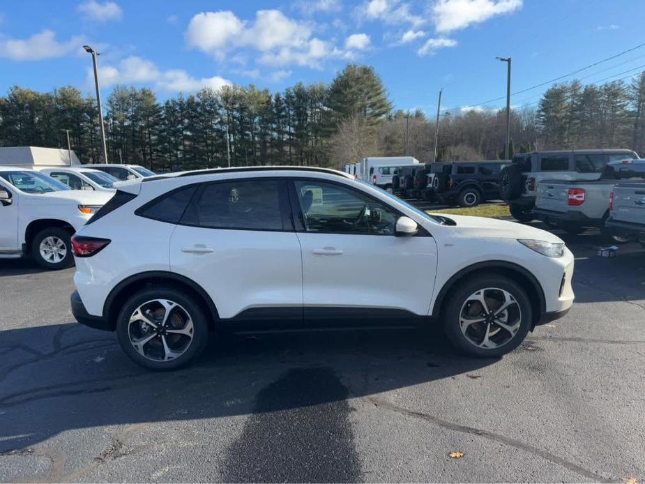 new 2025 Ford Escape car, priced at $37,270